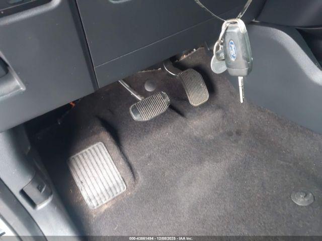 Ford F-150 Xl Image 11