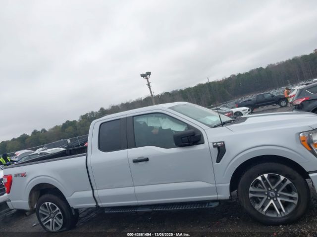 Ford F-150 Xl Image 12