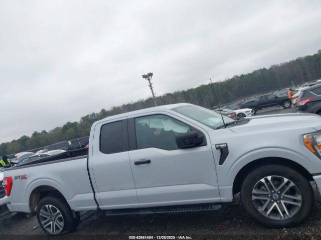 Ford F-150 Xl Image 12
