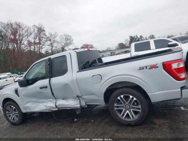 Ford F-150 Xl Image 16