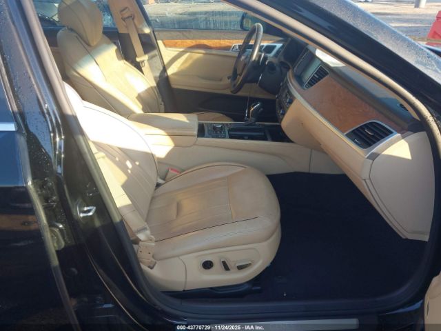 Hyundai Genesis 3.8 Image 3