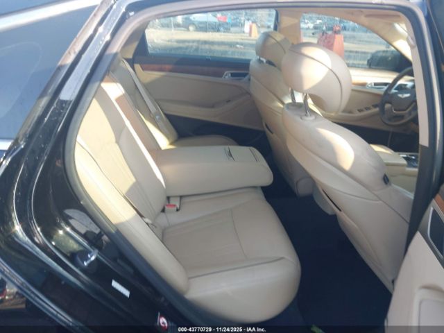 Hyundai Genesis 3.8 Image 9