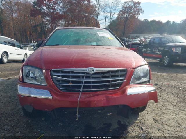 Chrysler Pacifica Touring Image 2