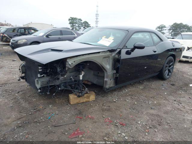 Dodge Challenger Sxt Image 2