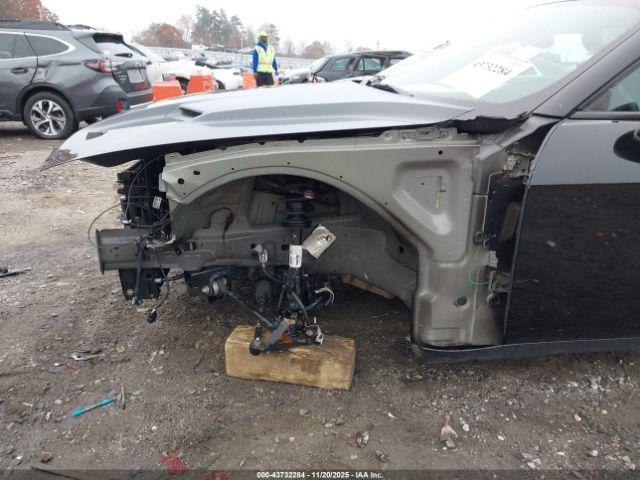 Dodge Challenger Sxt Image 9