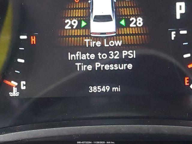 Dodge Challenger Sxt Image 11