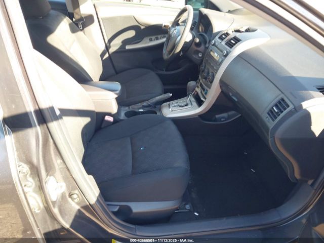 Toyota Corolla S Image 3