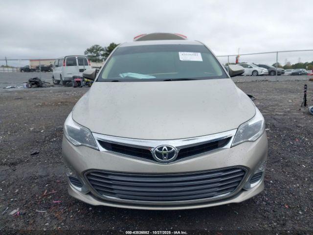 Toyota Avalon Xle Image 7