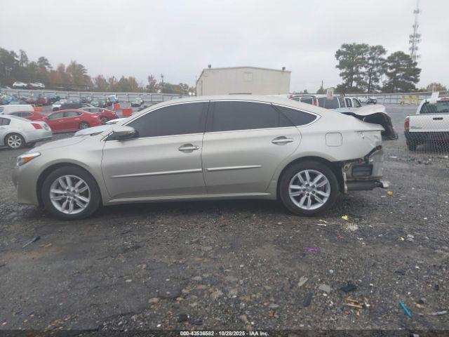 Toyota Avalon Xle Image 4