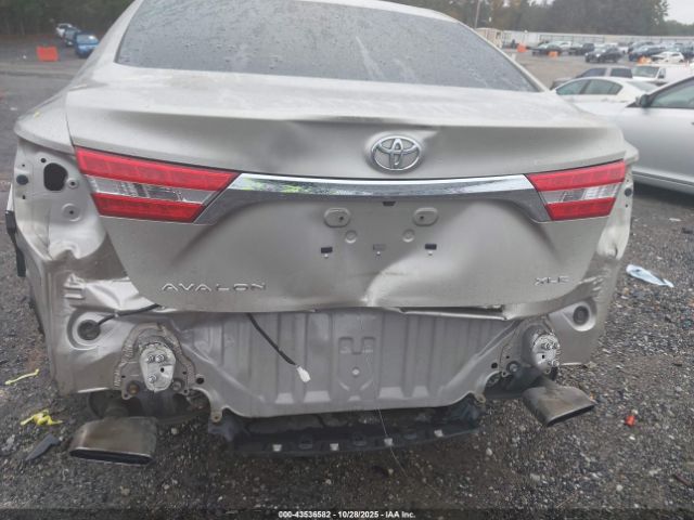 Toyota Avalon Xle Image 9