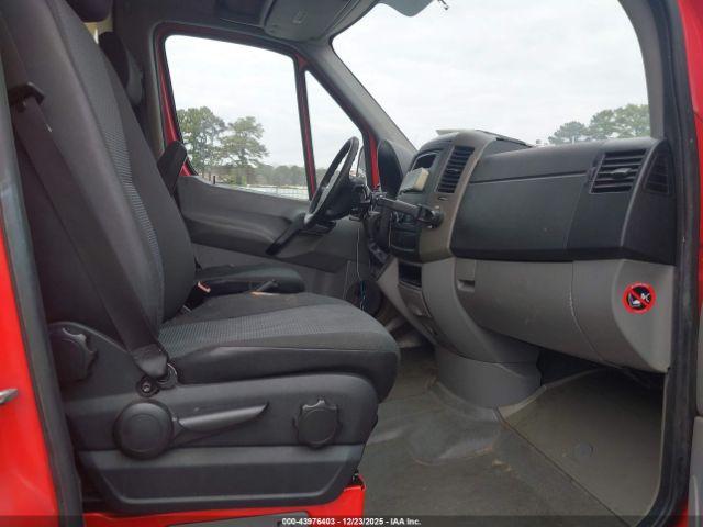 Freightliner Sprinter 2500 Image 3