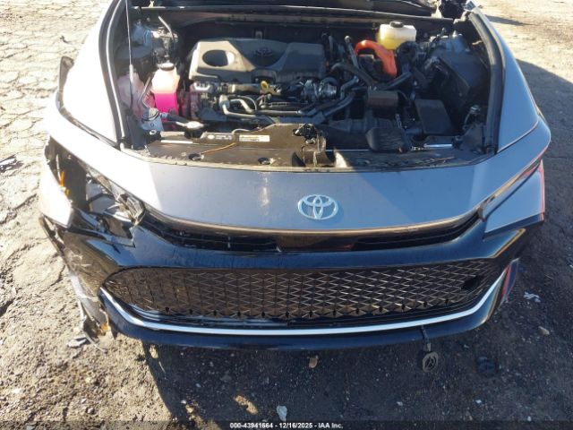 Toyota Crown Limited Image 10