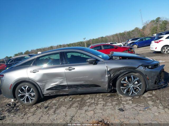 Toyota Crown Limited Image 11