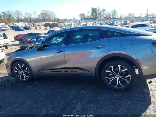 Toyota Crown Limited Image 16