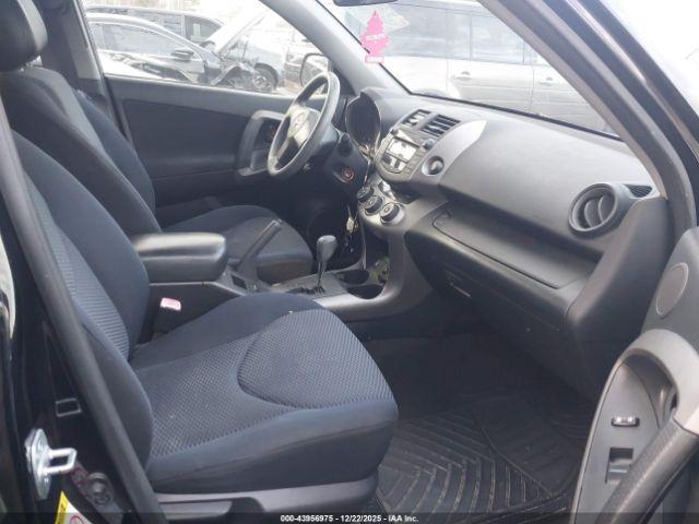 Toyota RAV4 Sport V6 Image 4