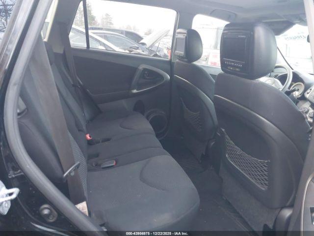 Toyota RAV4 Sport V6 Image 8