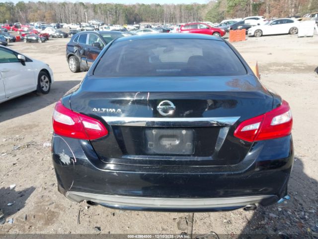 Nissan Altima 2.5 S Image 11
