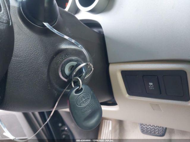 Toyota Tundra Sr5 5.7l V8 Image 16