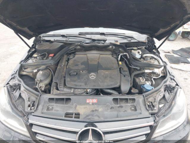 Mercedes-Benz C-Class Sport 4matic Image 10