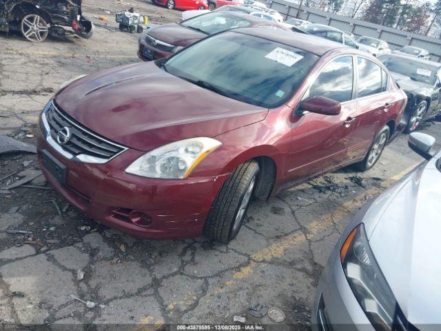 Nissan Altima 2.5 S Image 9