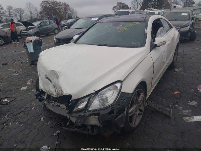 Mercedes-Benz E-Class Image 9