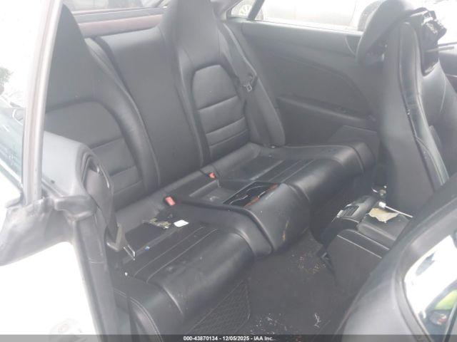 Mercedes-Benz E-Class Image 4