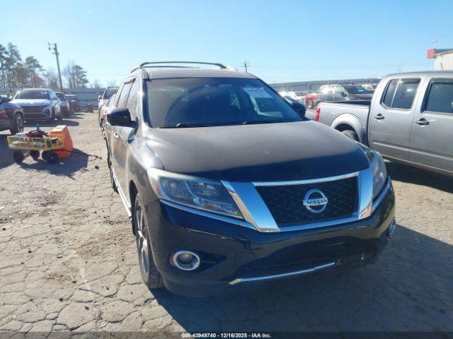  Salvage Nissan Pathfinder