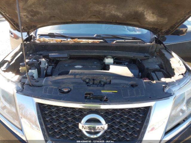 Nissan Pathfinder Platinum Image 15