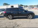 Nissan Pathfinder Platinum Image 12