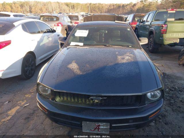 Ford Mustang Image 11