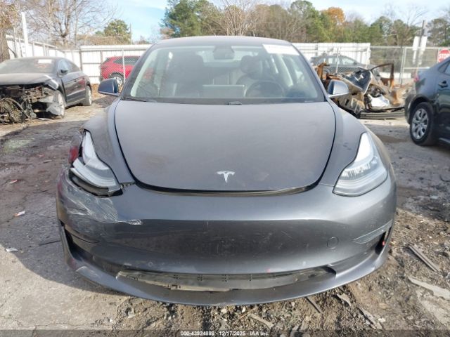 Tesla Model 3 Image 14